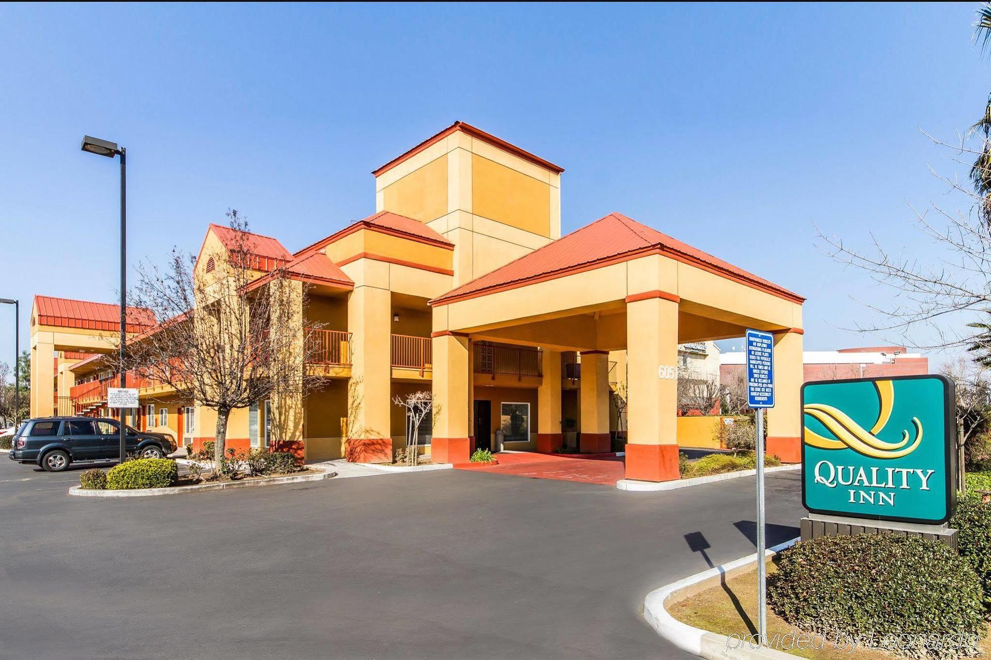 Quality Inn Fresno Near University מראה חיצוני תמונה